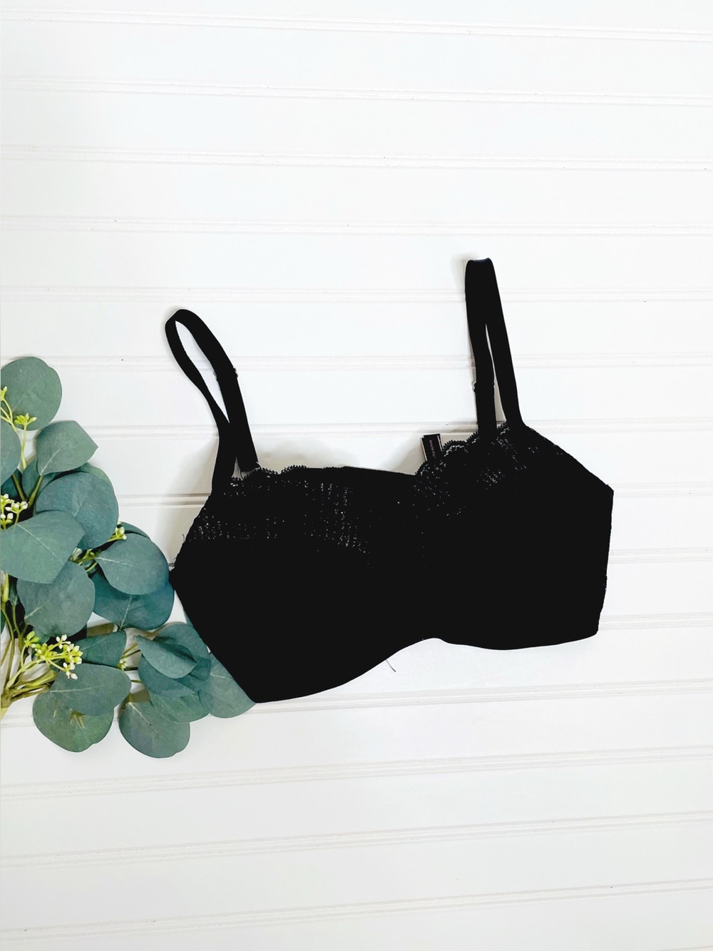 Victoria’s Secret Dream Angels Lined Demi Lace Bra